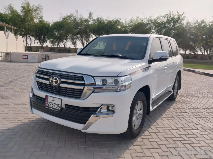 Excellent Toyota Land Cruiser 2011 – UPGRADED TO 2022 MODEL 